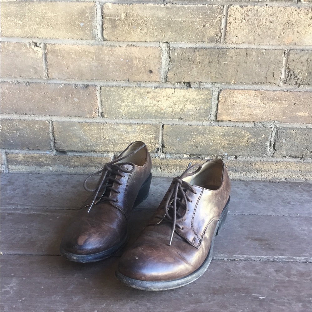 Frye Shoes - Carson Oxford
